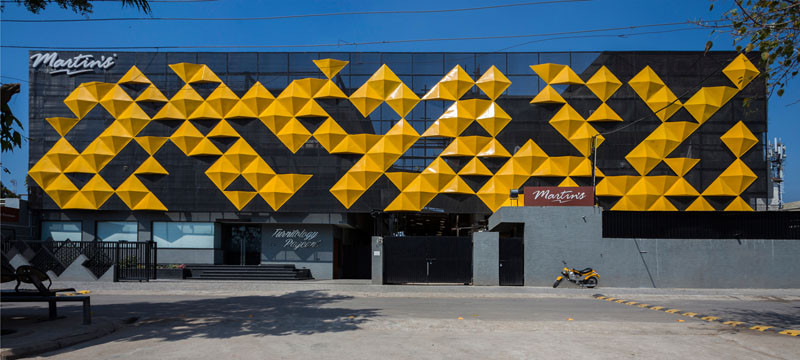 Martin's Building Facade by Studio Ardete