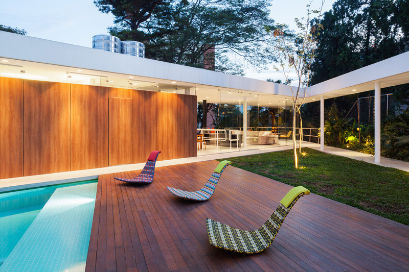 The Marquise House in Sao Paulo, Brazil, designed by FGMF (Forte, Gimenes & Marcondes Ferraz Arquitectos).