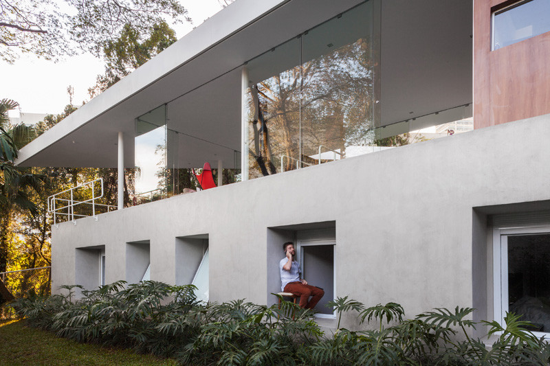 The Marquise House in Sao Paulo, Brazil, designed by FGMF (Forte, Gimenes & Marcondes Ferraz Arquitectos).