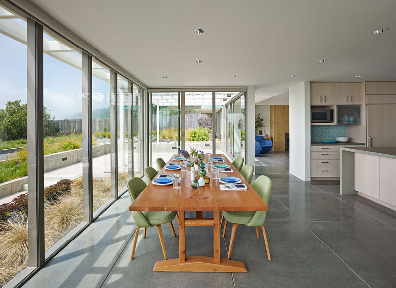 IN|OUT Residence in Stinson Beach, California, designed by WNUK SPURLOCK Architecture