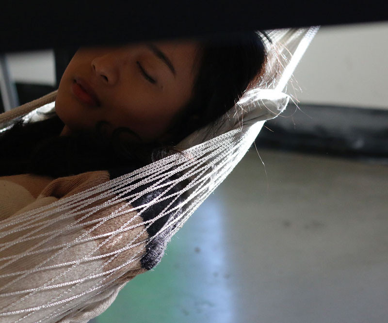 Schnap Table Hammock by Aqil Raharjo