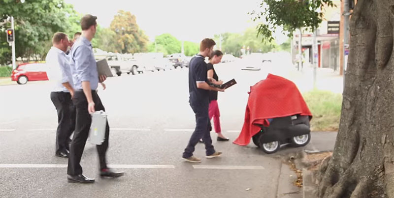 DRU, Domino's pizza delivery robot.