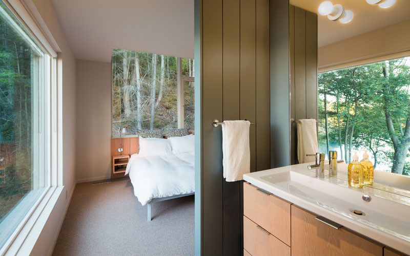 Lone Madrone Retreat by Heliotrope Architects