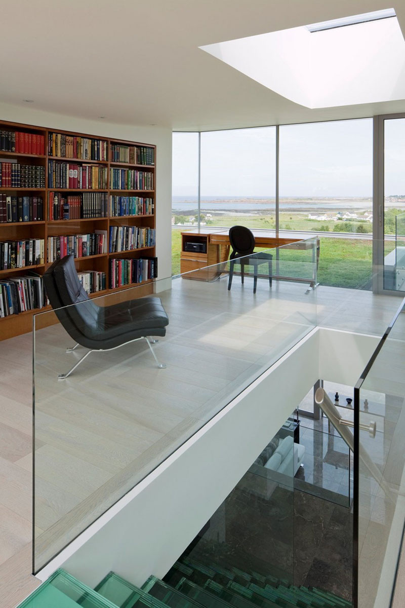 10 Reading Rooms That Are Perfect For Reading Your Favorite Book In