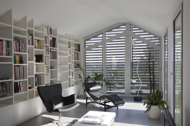 10 Reading Rooms That Are Perfect For Reading Your Favorite Book In