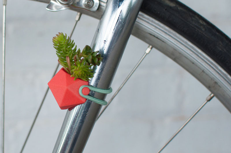 Decorate your bike this spring with cute little flower vases