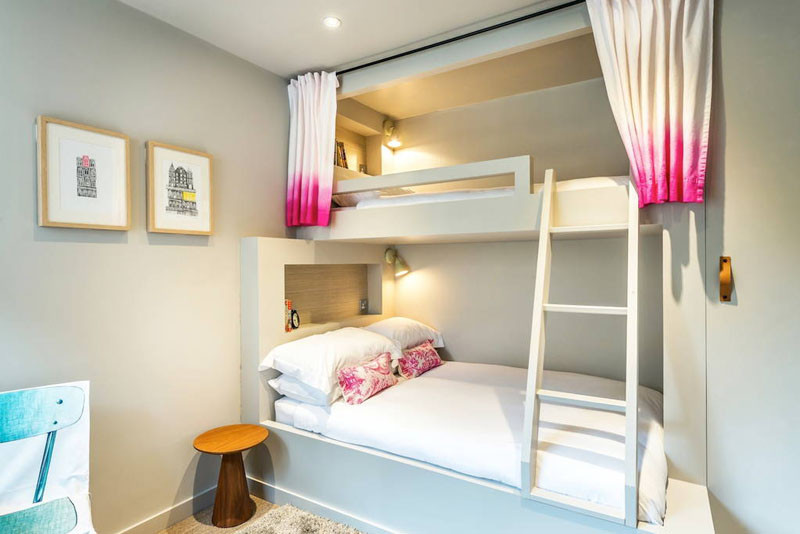 12 examples of bedrooms with built-in bunk beds.