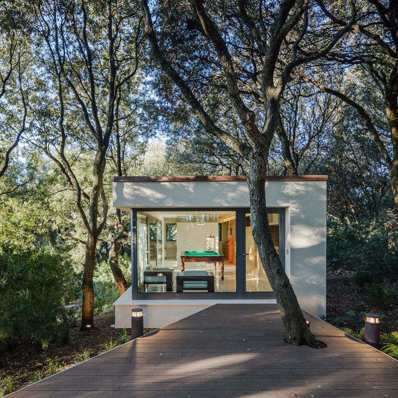 The House in the Woods, a detached extension, designed by Officina29 Architetti