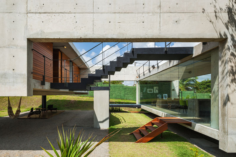 Two Beams House, located in Tibau do Sul, Brazil, and designed by Yuri Vital