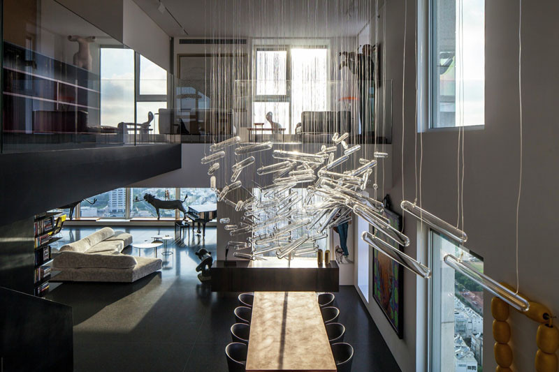 The Art Collector Penthouse by Pitsou Kedem Architects