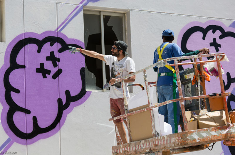 Colourful mural in Sharjah, UAE, by MYNEANDYOURS