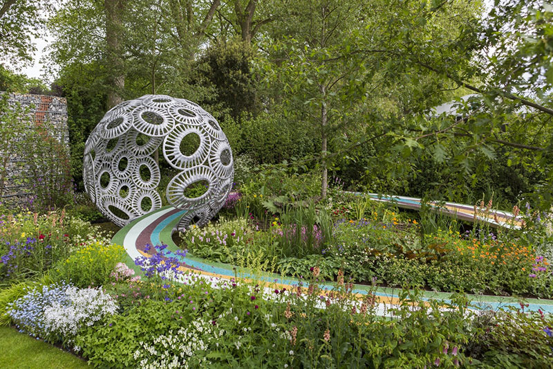 12 Inspirational Garden Designs From The 2016 Chelsea Flower Show // The Brewin Dolphin Garden – Forever Freefolk, designed by Rosy Hardy.