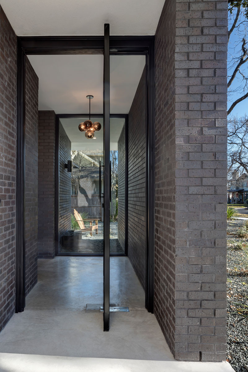 Main Stay House in Austin, Texas, designed by Matt Fajkus Architecture (MF Architecture) 