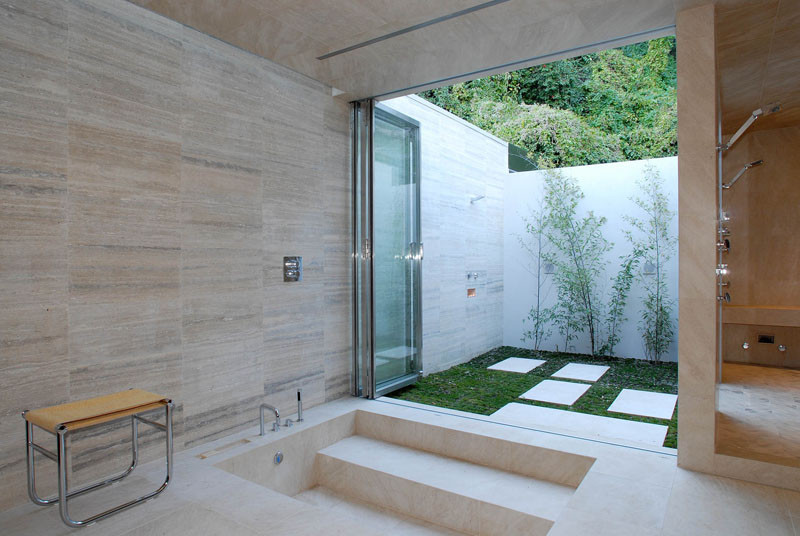 Awesome Examples Of Outdoor Showers
