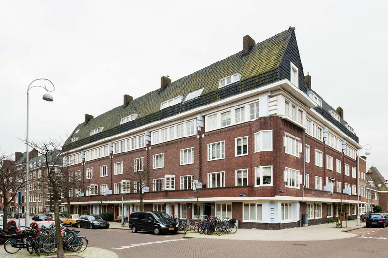 This apartment in Amsterdam has a sunken kitchen