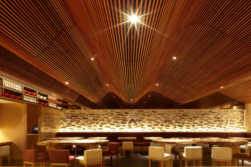 20 Awesome Examples Of Wood Ceilings That Add A Sense Of Warmth To