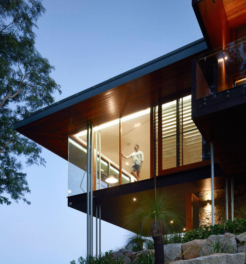 This contemporary home in Queensland, Australia, sits at the top of a 33,000 sqm (over 8 acres) bushland setting.