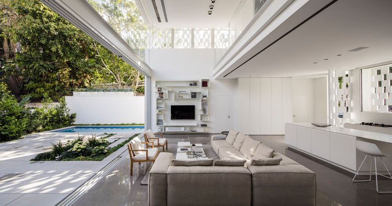 Indoor / Outdoor Living Is Perfected In This Home In Tel Aviv