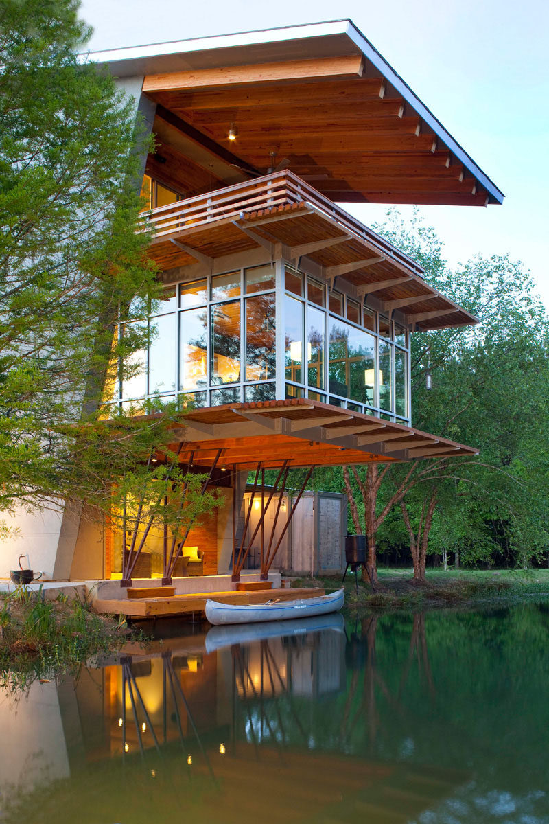 The “Pond House at Ten Oaks Farm” in Hammond, Louisiana, designed by Holly & Smith Architects.