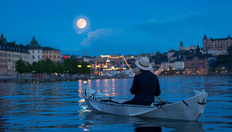 This Canoe For Two FOLDS Away Into A Box