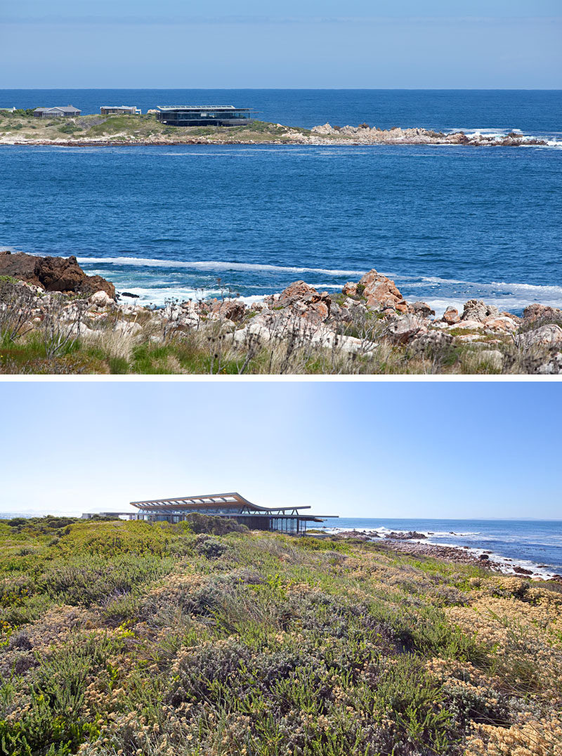 This house was designed by Elphick Proome Architects, as a response to their client's brief 'to create a single space vacation house and fully embrace the remarkable seaside location.'