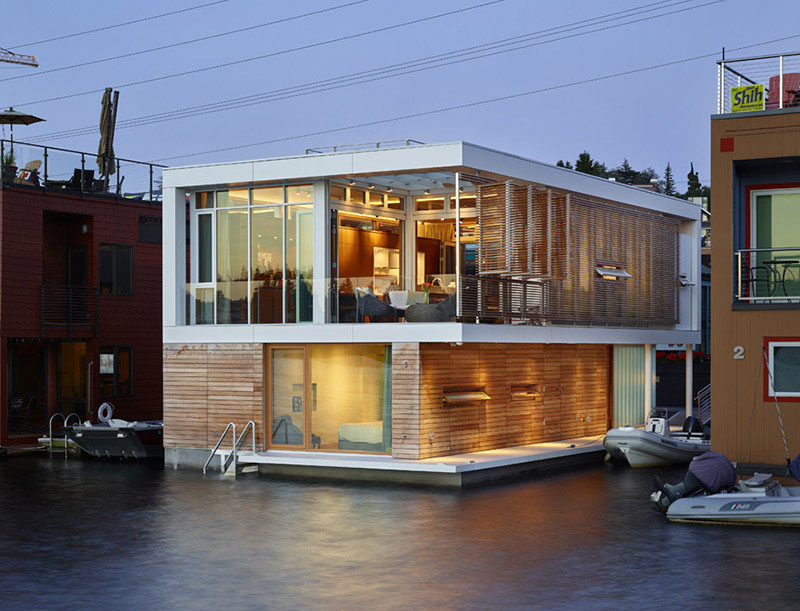 Designed by Vandeventer + Carlander Architects, this two storey modern floating home with views of Lake Union, has been constructed on concrete floats that are 24 feet wide by 44 feet long, 