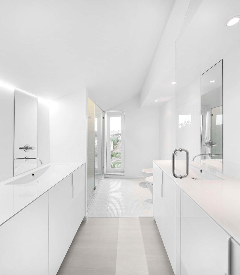 6 Ideas For Creating A Minimalist Bathroom // Stick To A Neutral Color Palette --- Use neutral colors, like white or grey, for the walls and scatter other neutral tones throughout the space as accents.