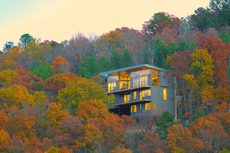 Colorful trees surround this house on a hill in Little Rock, Arkansas.