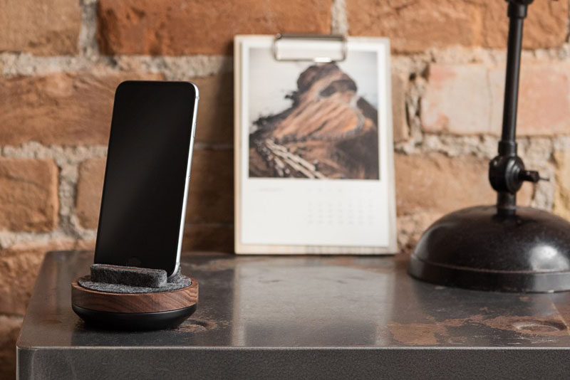 The Ultimate Gift Guide For The Modern Man (40+ Ideas!) // A Wooden Phone Charging Dock