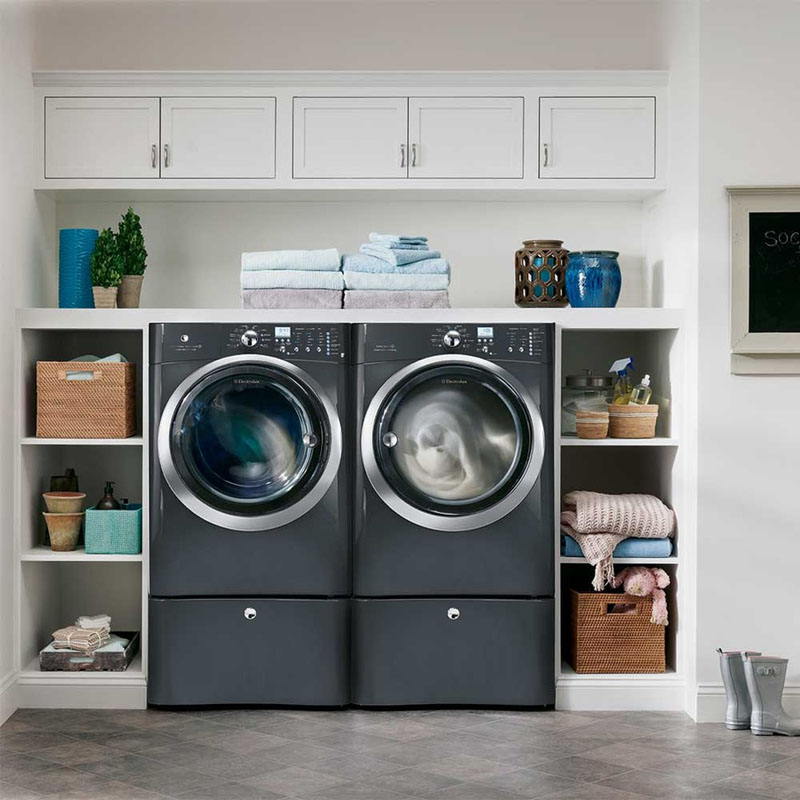 Raised Laundry Machines 031016 01 Contemporist