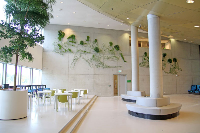 Sculptor Frank Plant has created a large steel and plant based drawing for the wall of a university in the Netherlands.