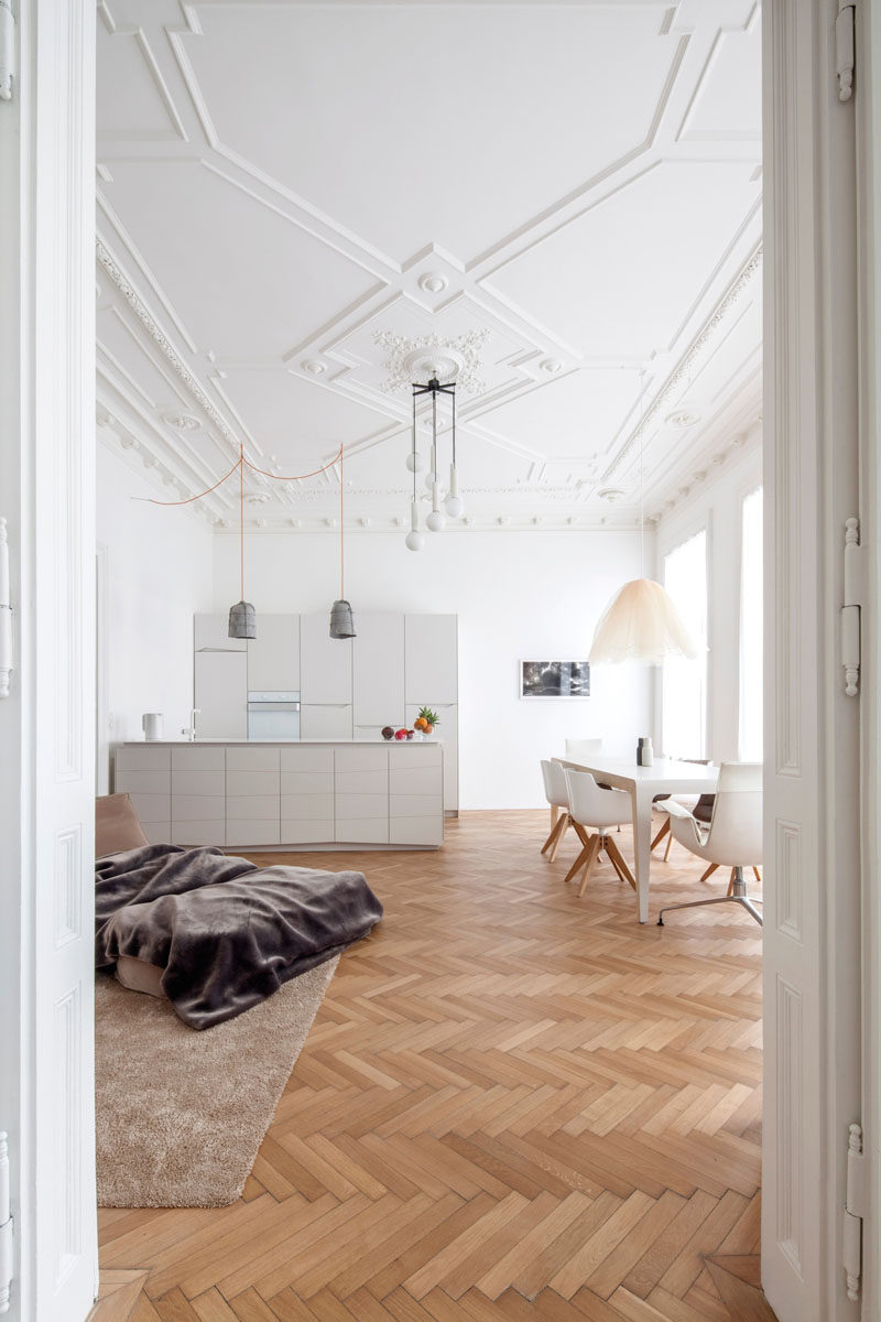 6 Ideas For Including Herringbone Patterns Into Your Interior // Herringbone Flooring