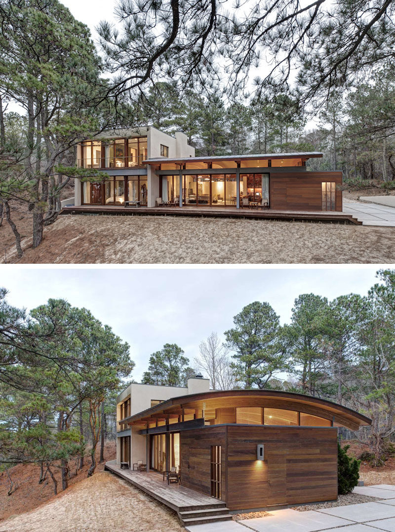 18 Modern House In The Forest // This secluded house makes the most of the surrounding forest and captures the views of the nearby bay. #ModernHouse #ModernArchitecture #HouseInForest #HouseDesign