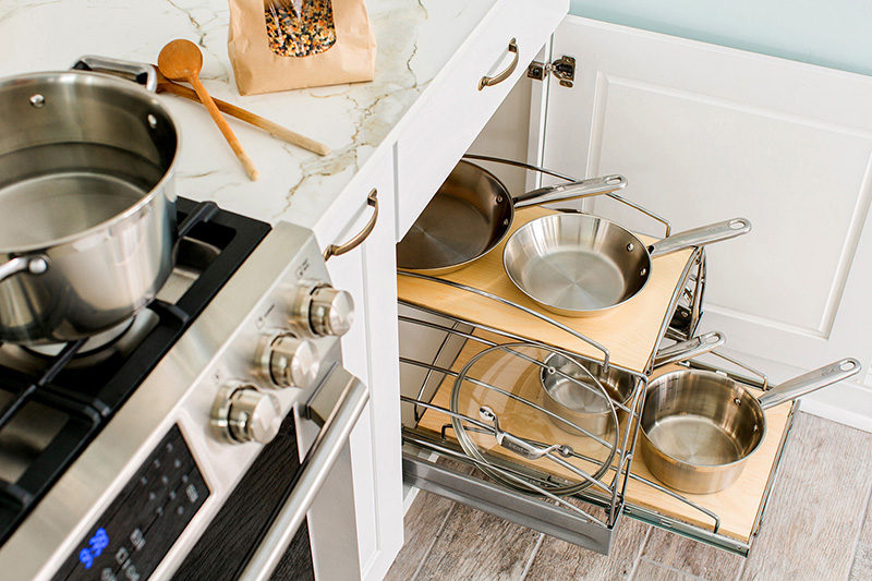 Kitchen Design Ideas - Pull-Out Drawers In Kitchen Cabinets