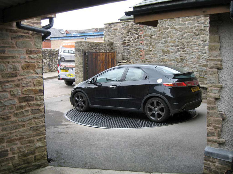 Garage Design Ideas - Include A Car Turntable If You're Short On Space Or Have A Narrow Driveway (6 pictures)