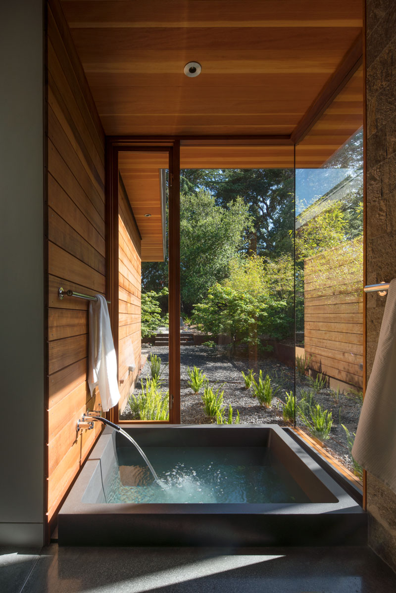 This Contemporary California Ranch Style House Was Designed For A ...