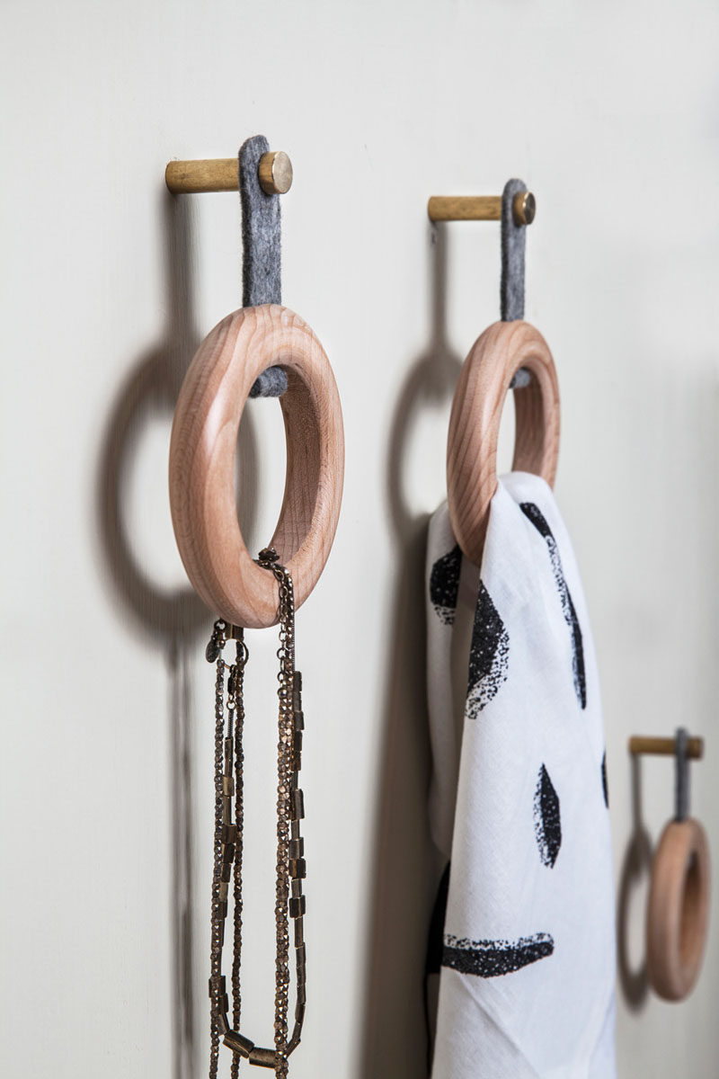 KNOTSstudio have created a modern wall hook that's made from beech wood circles, metal wall pegs and felt tabs. Each individual hook can be positioned wherever you like to create a unique look for your home decor.