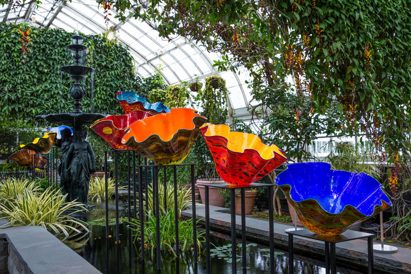 This spring, the New York Botanical Garden has a new exhibition called CHIHULY, that will showcase artist Dale Chihuly's innovative glass sculptures.