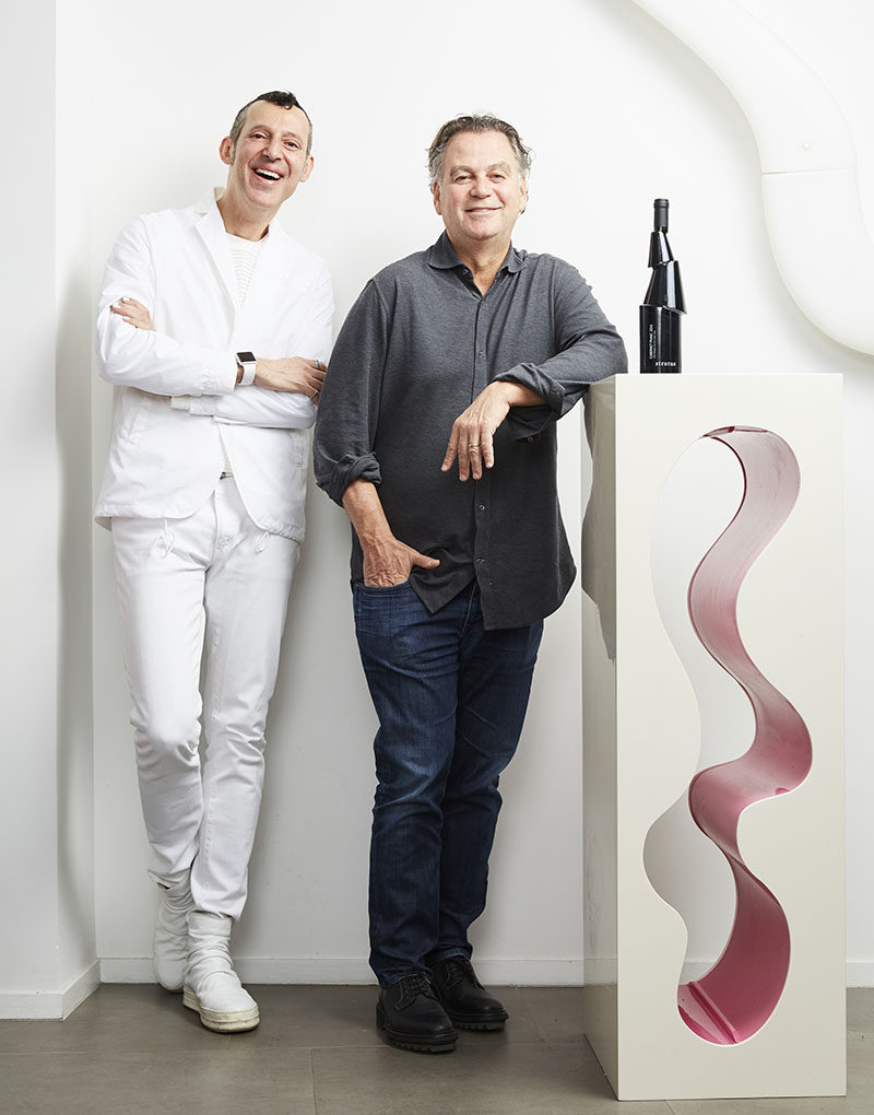 Karim Rashid together with David Feldberg of Stratus Vineyards have designed Decant, a sculptural black wine bottle that was inspired by the geological complexity of the soils from which the wine is grown.