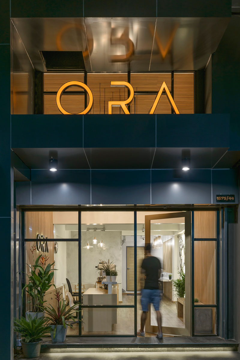 Sea Architecture have recently completed ORA, a small hostel in Bangkok, Thailand, that was once a shop and residential house.