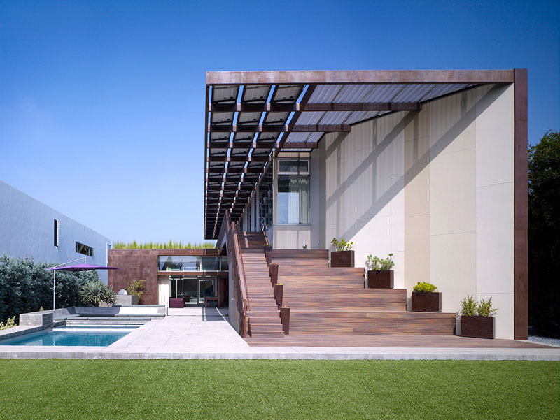 Architecture firm Brooks + Scarpa, have designed this modern net-zero energy family home in Venice, California.