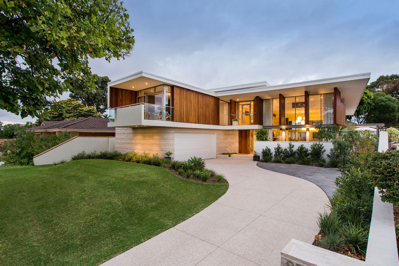 Mountford Architects have designed this contemporary house in a suburb of Perth, Australia, whose design was inspired by LA architect A.Quincy Jones.