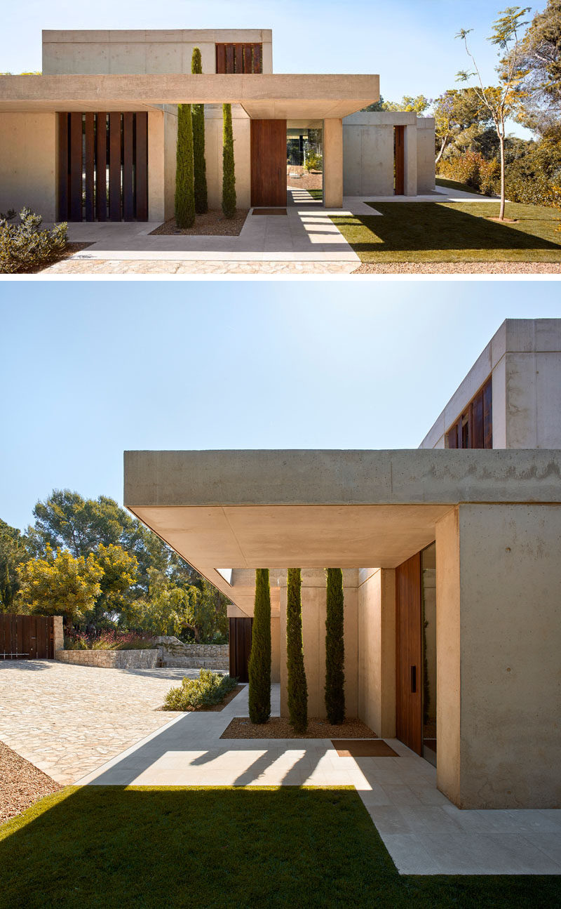 Natural state and stone, wood and visible concrete have been used throughout the design of this modern house.