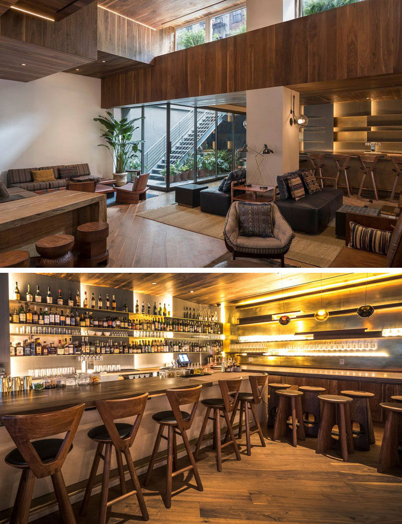 The MADE hotel in NYC has a variety of communal areas, like the lobby and lobby bar. Comfortable couches are combined with wood bar stools and hidden lighting to create cozy and relaxing environment. #ModernHotel #HotelBar