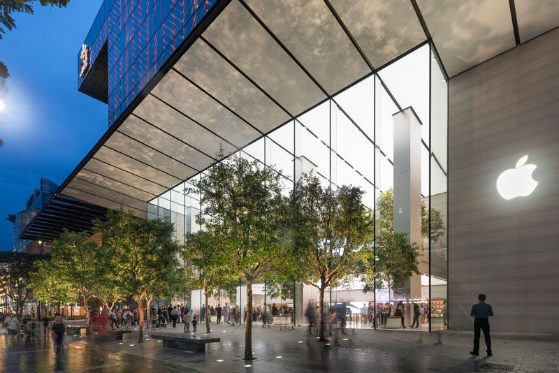 Foster + Partners have designed the flagship Apple store in Singapore that features a hand-carved stone staircase. #Staircase #AppleStore #Singapore