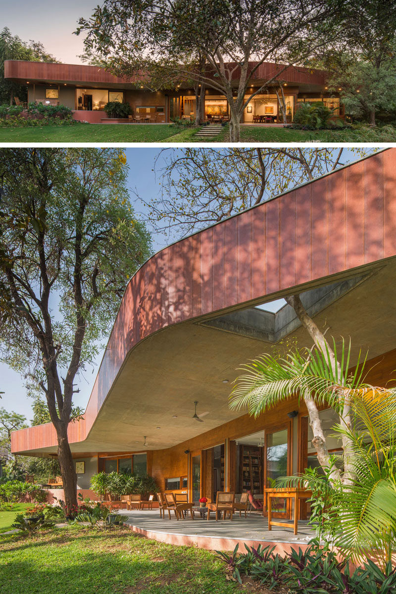 Modo Designs have recently completed a contemporary house on the outskirts of Ahmedabad, India, that has a curved layout to take advantage of the views of a lily pond and the surrounding landscaping. #Architecture #HouseDesign #CurvedArchitecture