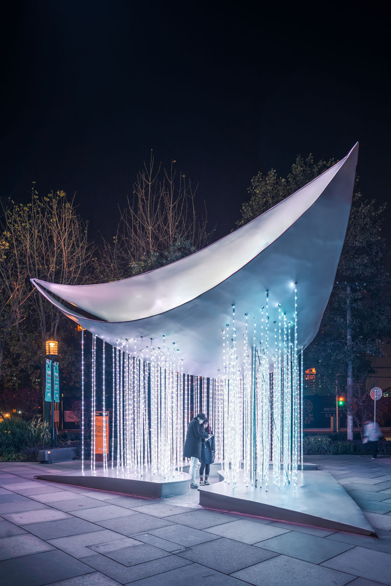 Design studio Mur Mur Lab have created New Moon, a light sculpture that's included as part of  “Lumiere Shanghai” in China. #Sculpture #PublicArt #LightSculpture #Design