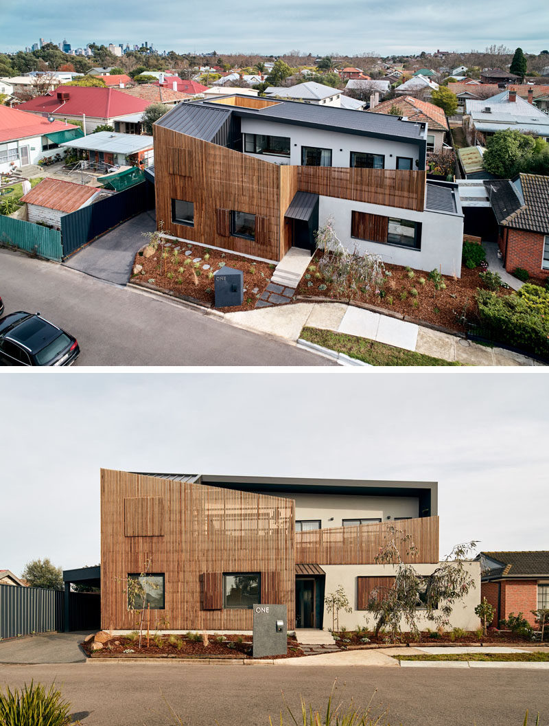 STAR Architecture have recently completed a new modern house in Melbourne, Australia, that has a timber screen on the facade to soften the solid rendered walls behind. #WoodScreen #WoodFacade #WoodSlat #ModernHouse #Architecture