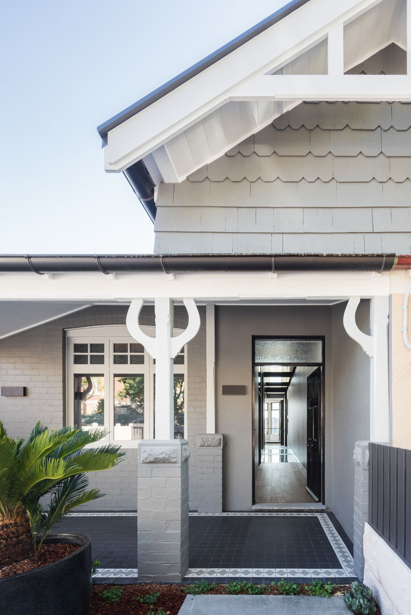 Bijl Architecture have designed a modern extension and interior renovation for a house that's located in Sydney, Australia. #AustralianArchitecture