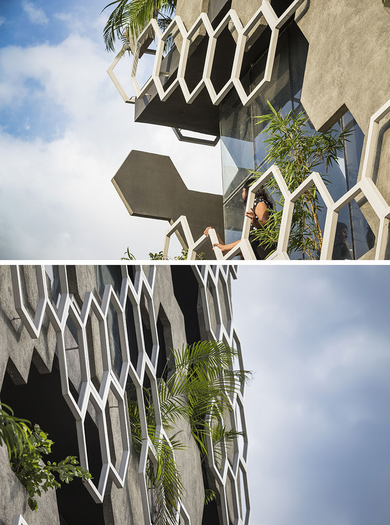 Studio Ardete have recently completed 'Hexalace', a new building in Mohali, India, that features a hexagonal pattern on its facade. #Facade #BuildingFacade #Architecture #Hexagonal